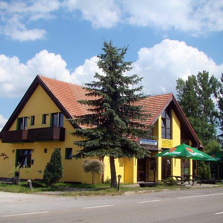 Restaurace Penzion Rafael Dlouha Brtnice Номер фото