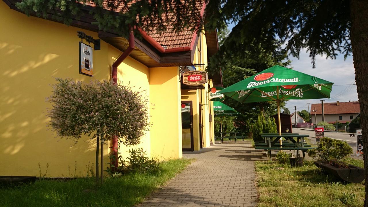 Restaurace Penzion Rafael Dlouha Brtnice Экстерьер фото
