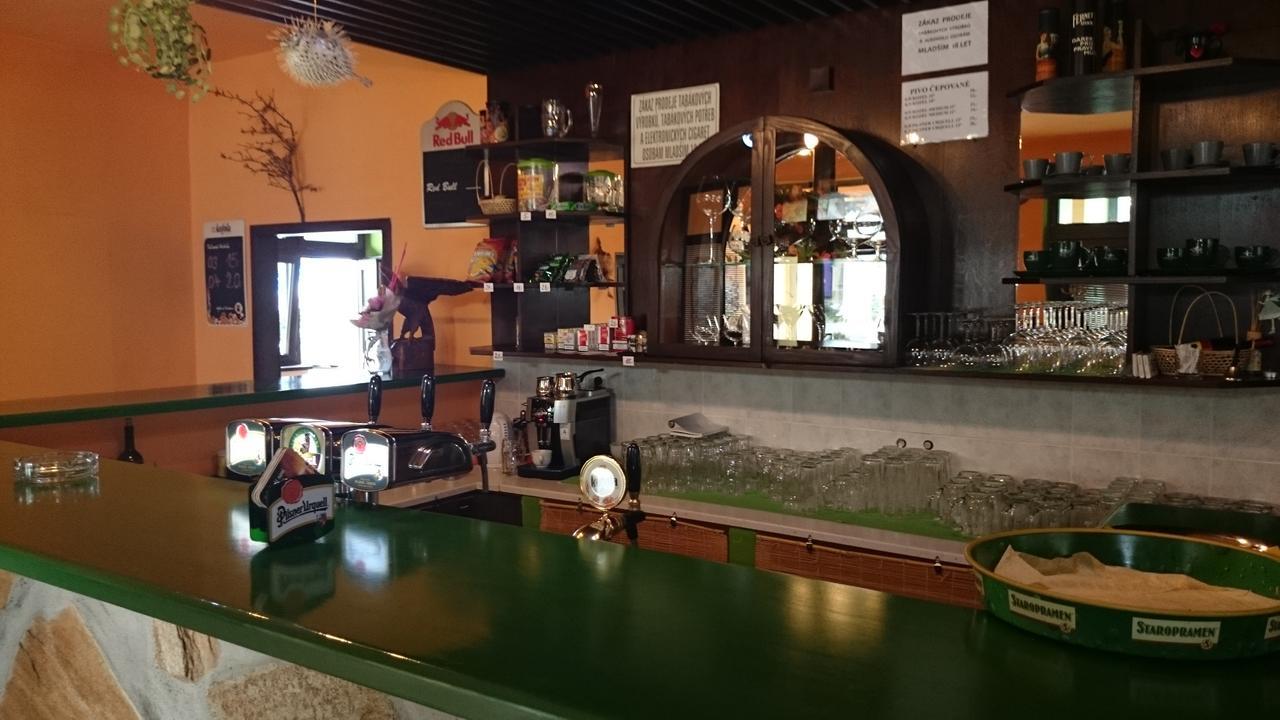 Restaurace Penzion Rafael Dlouha Brtnice Экстерьер фото